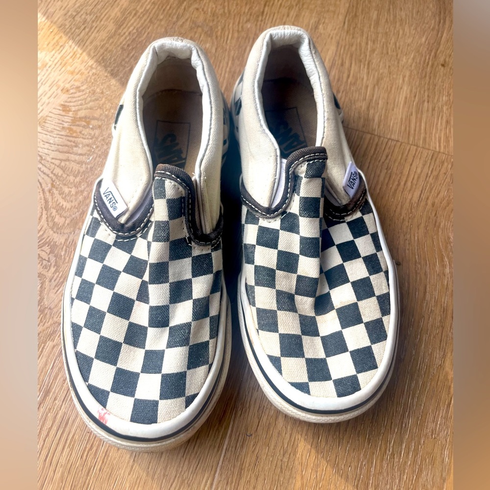 Black and white checkered vans